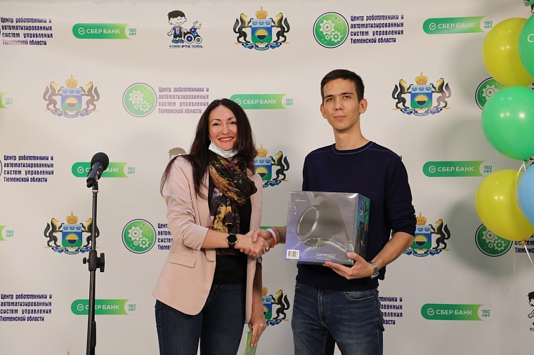 Юные тюменские инженеры поедут на всероссийский финал соревнований по экстремальной робототехнике