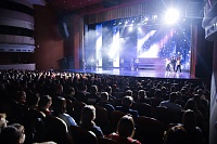 VI Открытый региональный чемпионат «Молодые профессионалы» в Тюмени открыли лазерным шоу