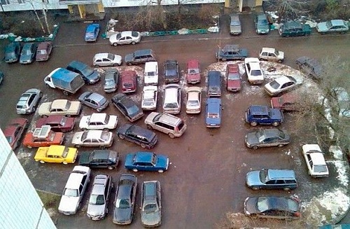 Как избавить дворы в центре Тюмени от «чужого» транспорта?