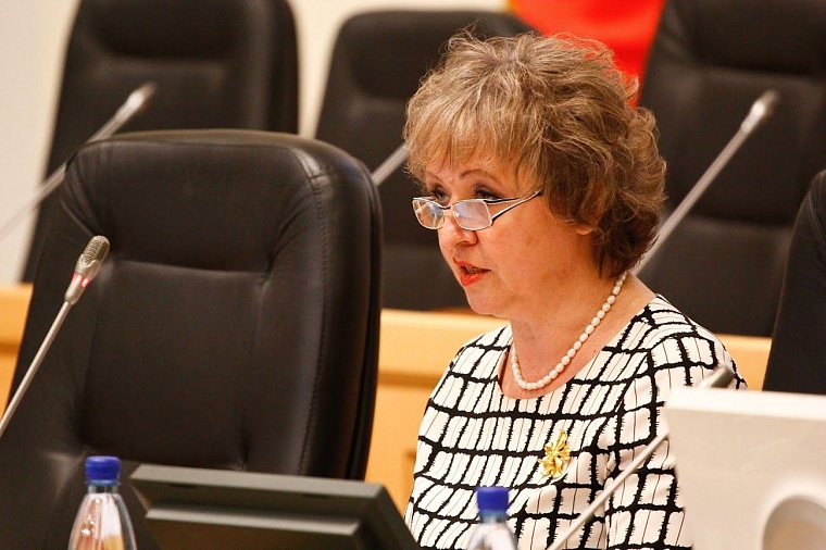 Проскурякова призвала городской департамент образования тщательнее выбирать партнеров