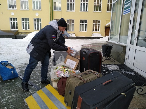 Что тюменцы приносят беженцам из Донбасса