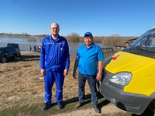 На лодочной переправе в Ишимском районе круглосуточно дежурят медики и спасатели