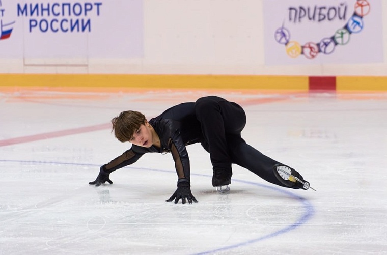 Двое юных тюменцев взошли на пьедестал Всероссийских соревнований по фигурному катанию