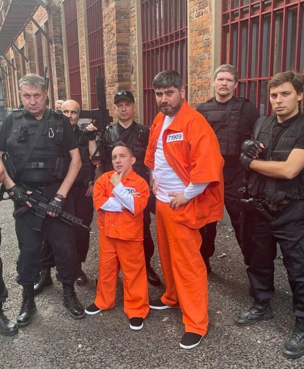 Тюменский актер Иван Филиппов снялся в сериале «Бедный олигарх» на ТНТ