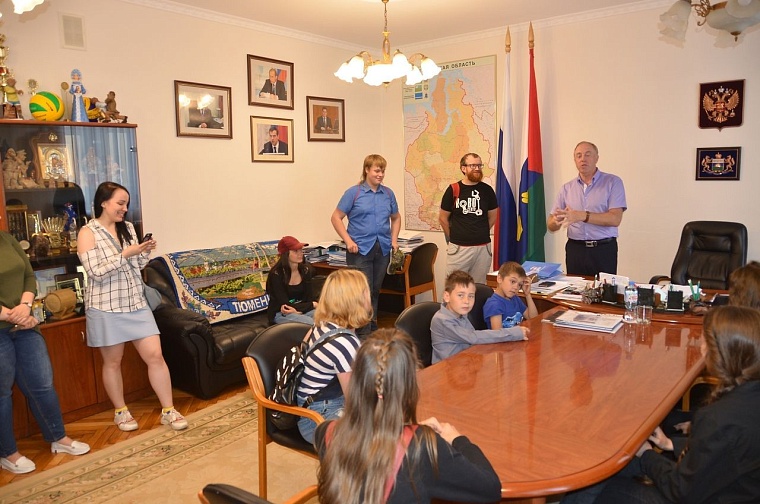 Виктор Рейн: Я хотел быть космонавтом, моряком и чекистом, а стал депутатом