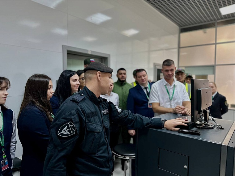 В тюменском аэропорту прошли учения Росгвардии и внутренней службы безопасности
