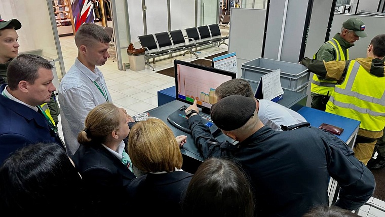 В тюменском аэропорту прошли учения Росгвардии и внутренней службы безопасности