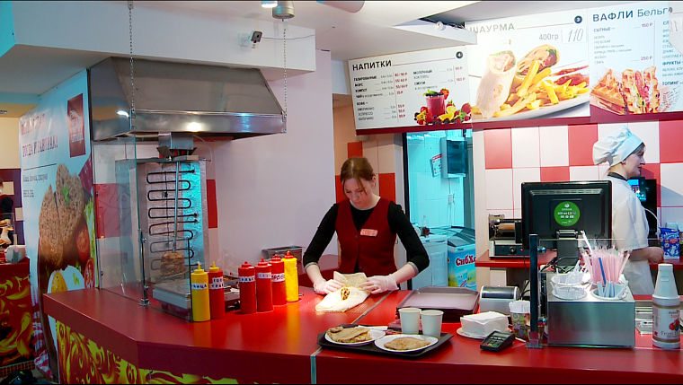 «А бил ли мальчик?». Что известно о конфликте охраны и подростков в ЦУМе