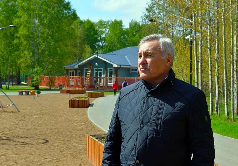 Обновленные скверы и парки Тюмени впечатлили Сергея Медведва