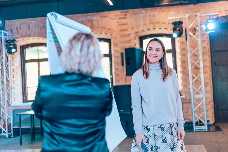 Самозанятым в Тюменской области нарисуют логотип бесплатно