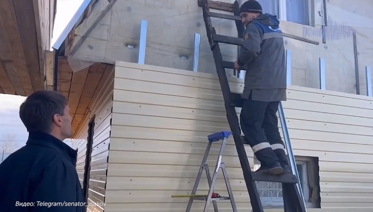 В Советском супруге участника СВО отказали в ремонте дома