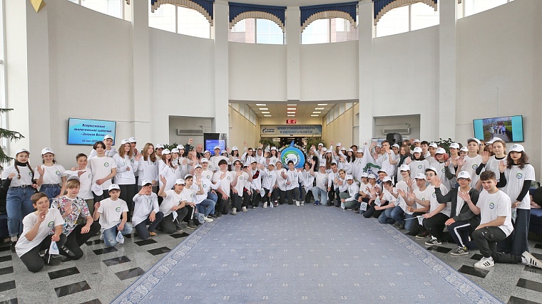 Летом 2022 года на объектах Общества первый трудовой опыт получат порядка 270 подростков в возрасте от 14 до 18 лет.