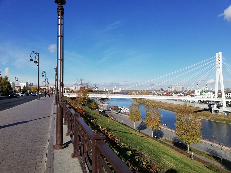 Александр Моор пригласил всех узнать, в чем секрет счастья тюменцев