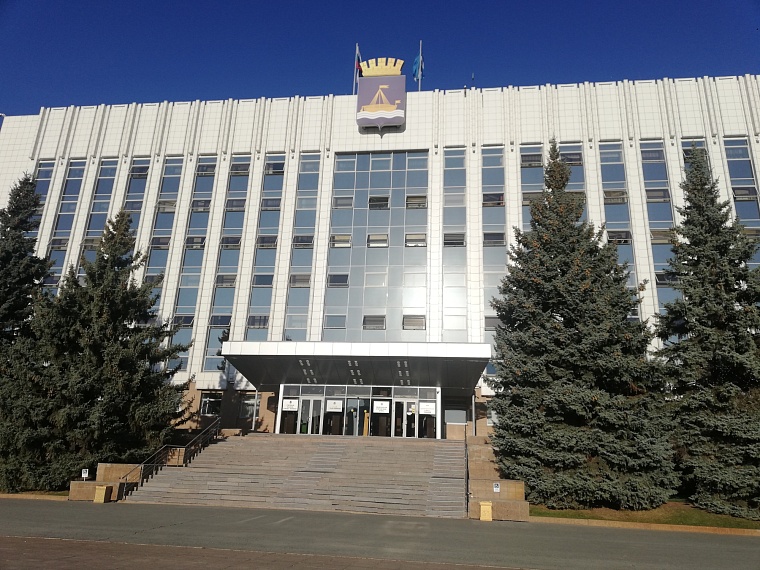 Депутаты Тюменской городской думы оценили современные сервисы ЗАГС