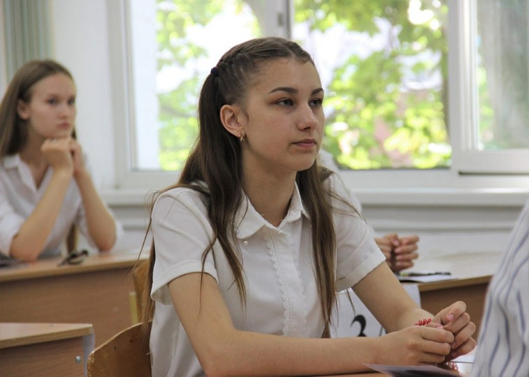 Рособрнадзор перенес проведение Всероссийских проверочных работ в школах на осень