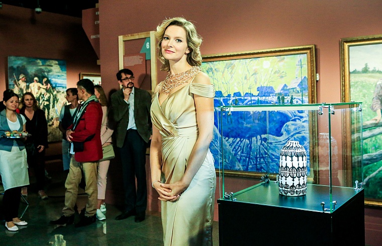 Анна Семенович соблазнила Михаила Трухина