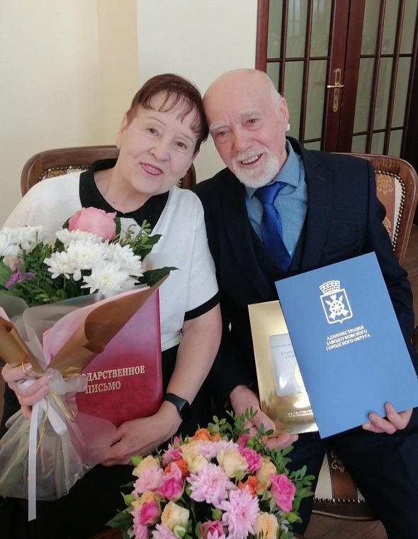 Две супружеские пары из Тюменской области отметили 50-летие семейной жизни