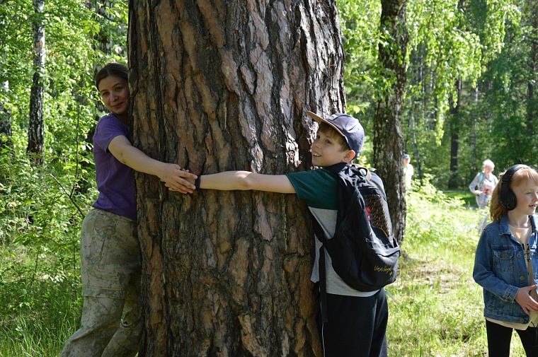 Тюменцы познакомились с флорой и фауной Гилевской рощи