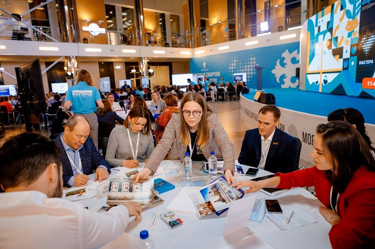 636 тюменцев стали победителями проектов президентской платформы "Россия – страна возможностей"