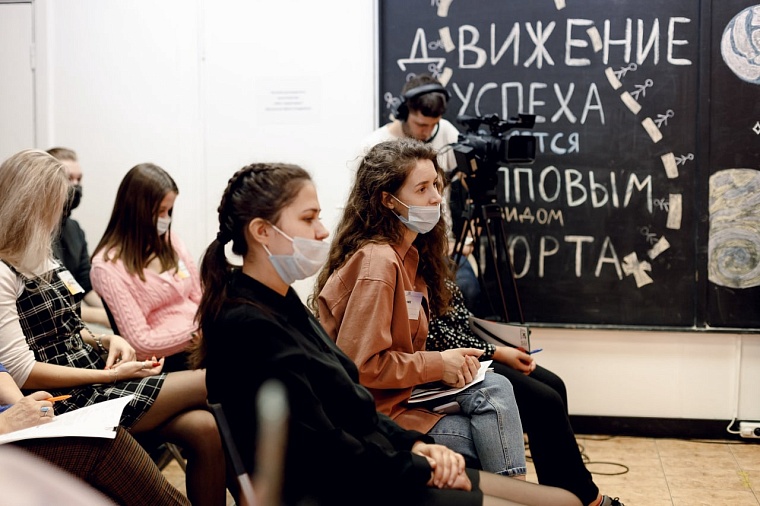 Тюменцы могут получить гранты губернатора в размере до миллиона рублей