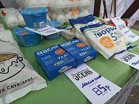 Вкус детства: горожане охотно покупают продукты на ярмарке "Тюменской осени"