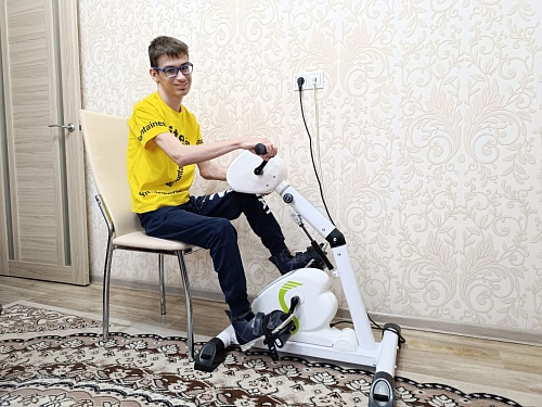Тюменский школьник с ДЦП мечтает научиться ходить