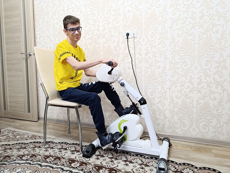 Тюменский школьник с ДЦП мечтает научиться ходить