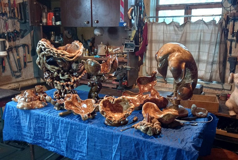 Бердюжский мастер по дереву создает шедевры без помощи станков и фрез