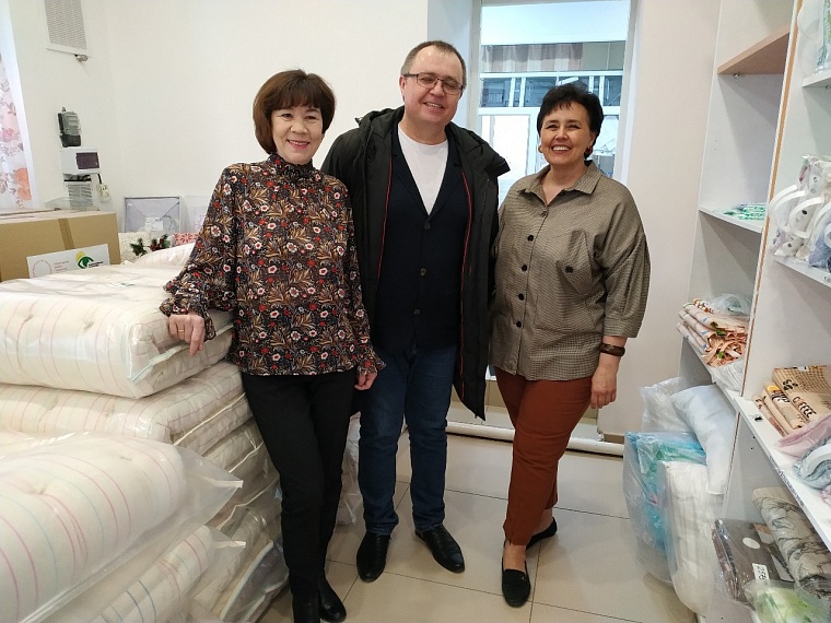 Тюменские инвалиды по зрению отправили первую партию гуманитарной помощи на Донбасс