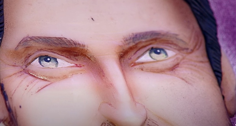 Тюменский кондитер поразил страну портретом Александра Реввы из мастики