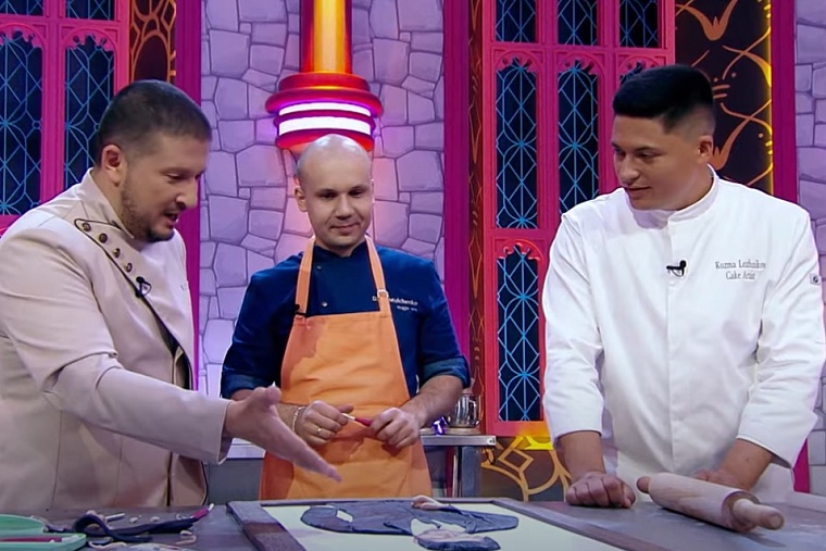 Тюменский кондитер поразил страну портретом Александра Реввы из мастики