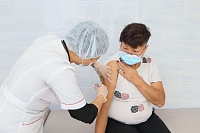 Жителей тюменского Заболотья привили от гриппа
