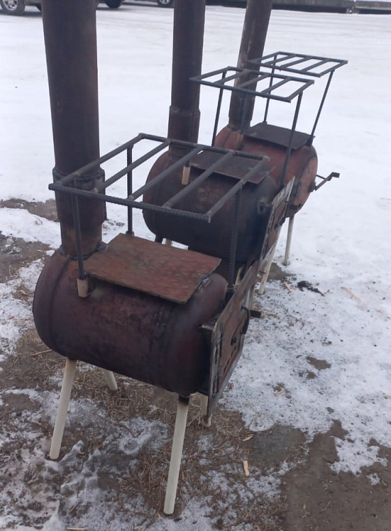 Жители Армизонского района сделали для бойцов СВО новые печи