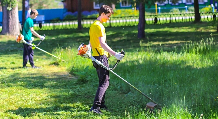 18 тысяч тюменских подростков поработают на каникулах