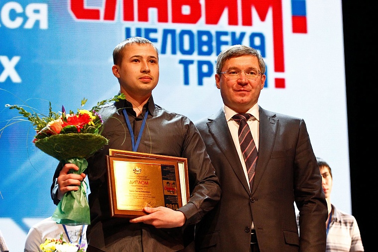 Тюменские водители и каменщики – лучшие в Уральском федеральном округе