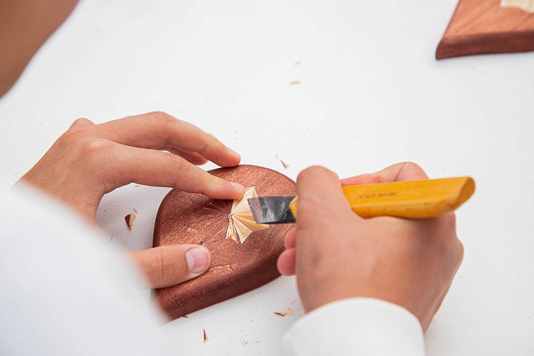 Уватский район приехал в Тюмень с чумом, нефтью и маскотами