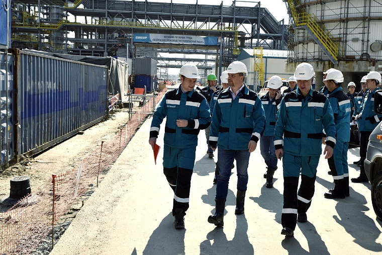 Максиму Акимову и Александру Моору рассказали о цифровой трансформации СИБУРа