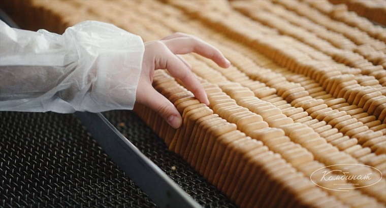 Тюменских школьников познакомили с технологией изготовления самого полезного печенья