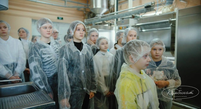 Тюменских школьников познакомили с технологией изготовления самого полезного печенья