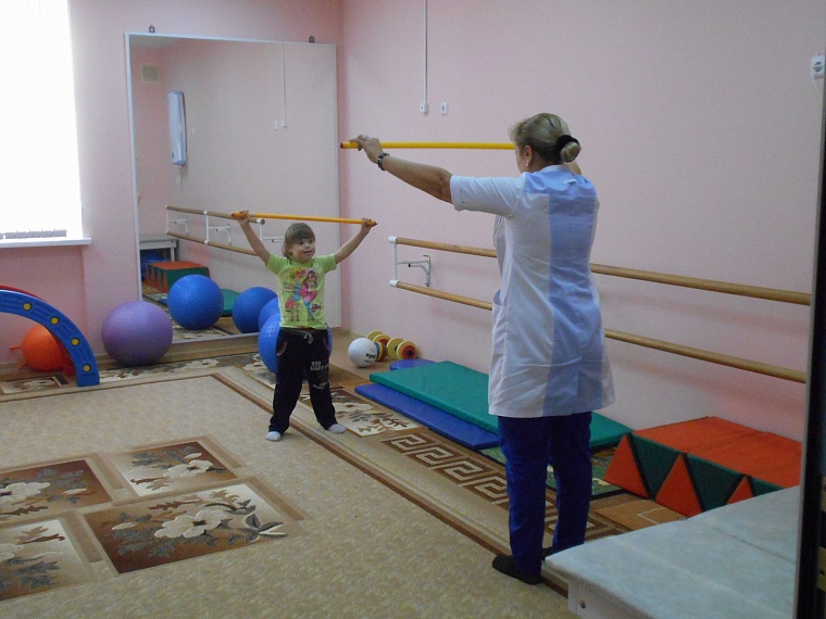 В Успенке умственно отсталых детей адаптируют к повседневной жизни