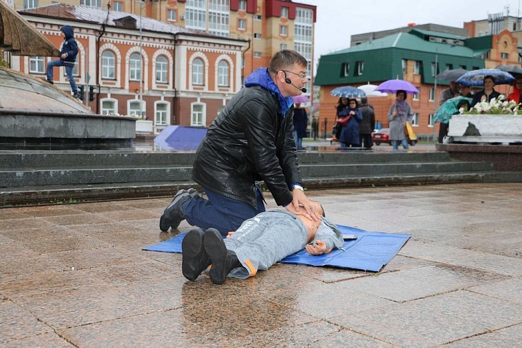 Тюменцы пришли на Цветной бульвар спасать жизни
