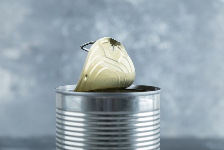 Ямал отправил в Белгородскую область 60 тысяч банок тушёнки из оленины