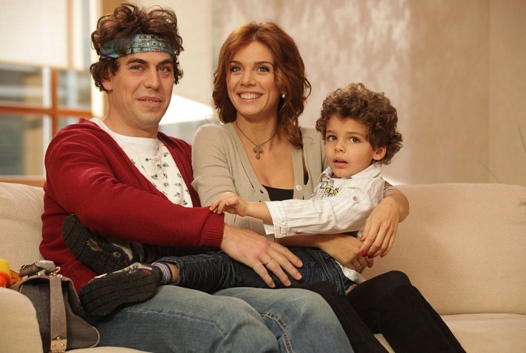 Кино на ТНТ:  спортсменки и красавицы, а также разговорчивые мужчины