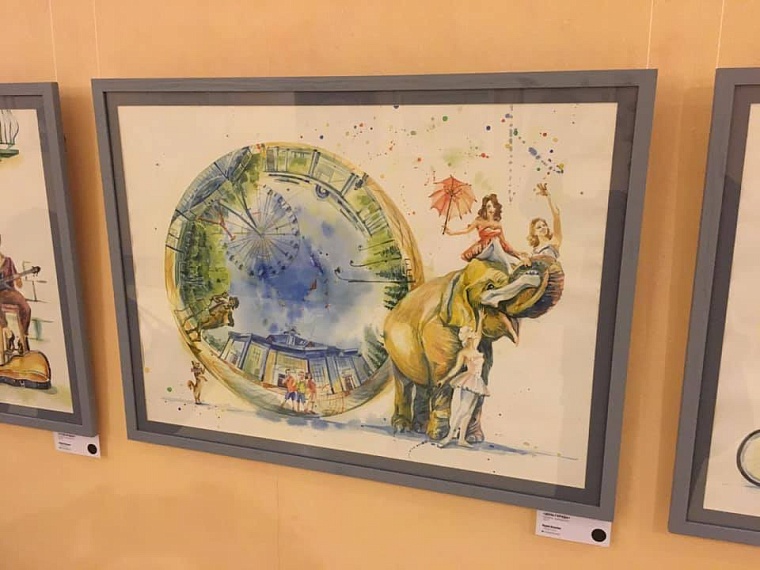 В тюменском драмтеатре открылась выставка молодых художников