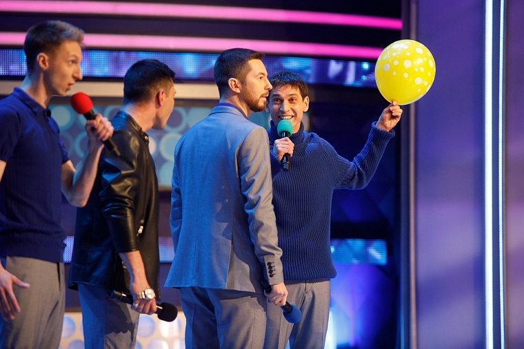 Стали известны соперники уральских команд на полуфиналах Высшей лиги КВН