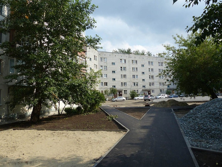 В Тюмени массово ремонтируют дворы