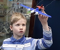 Школьник из Санкт-Петербурга представил систему спасения самолета во время полёта
