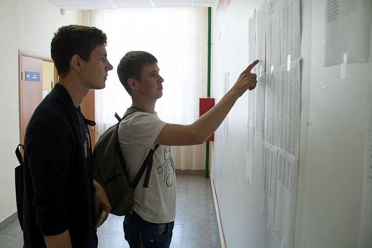 Первая волна зачисления в ТИУ: проходные баллы выросли на всех направлениях подготовки