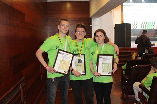 Победителей регионального чемпионата профмастерства пригласили на работу тюменские предприятия