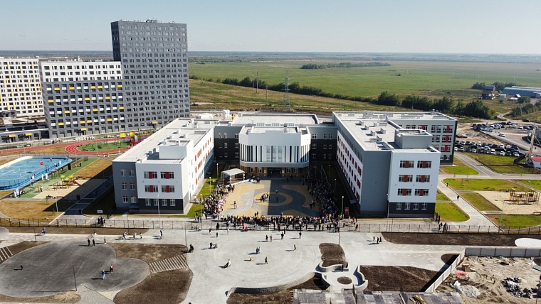 В новую школу на Мысу пошли 11 первых классов